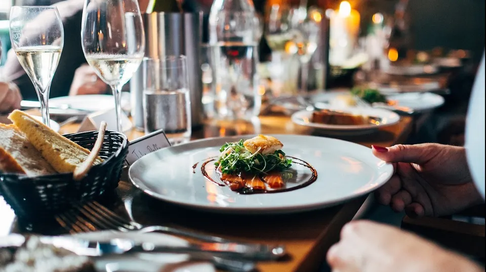 Alimentul pe care n-ar trebui să-l comanzi niciodată la restaurant