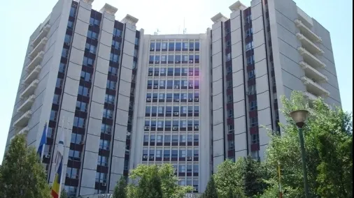 Anchetă la Universitar după ce un pacient rănit pe 10 august în Piaţa Victoriei a luat o bacterie