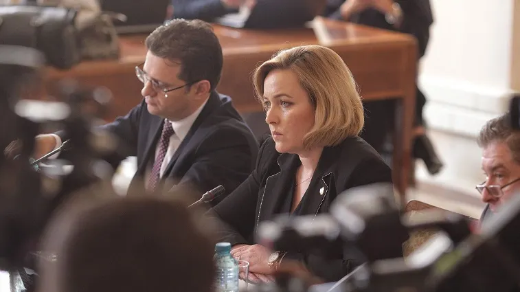 Carmen Dan vrea puteri sporite pentru Jandarmerie şi legi mai dure pentru proteste