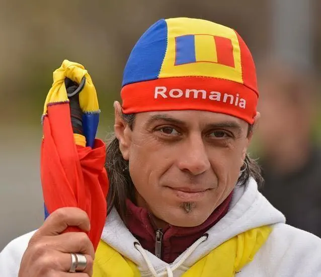 Olguţa Vasilescu îl apără pe Vâlcov şi îi verifică pensia lui Sandu Matei