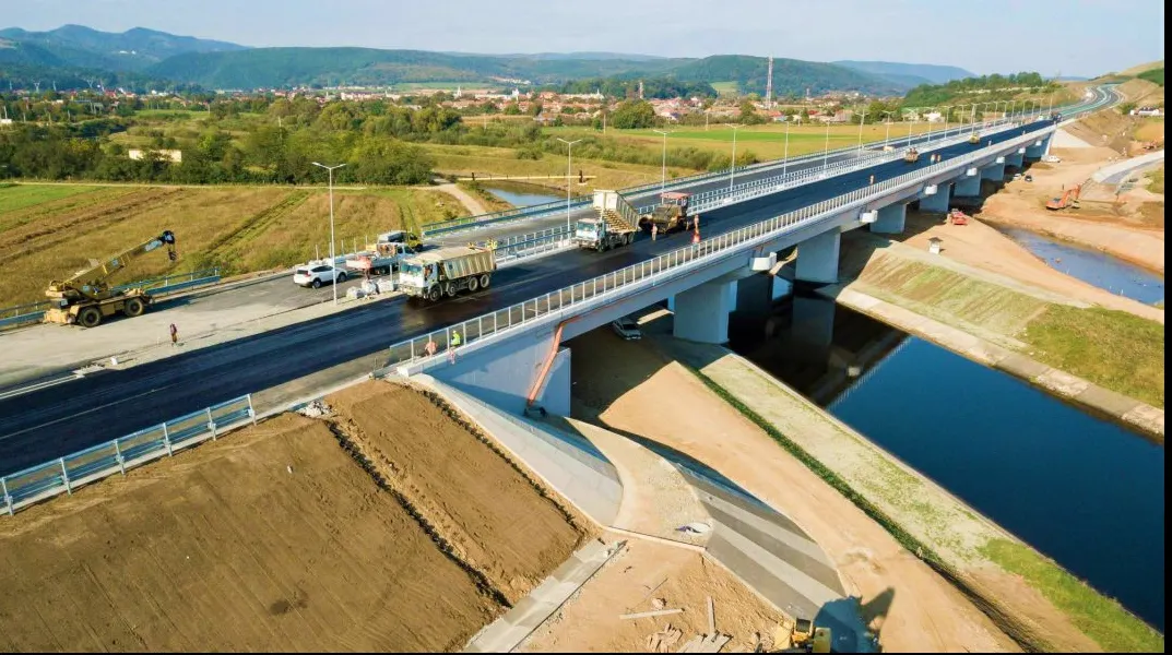 În sfârșit se se va putea circula pe bucata de autostradă Gilău-Nădăşelu