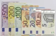 Cum a economisit o femeie 4.500 de euro într-un singur an: Lista lucrurilor la care a renunțat definitiv