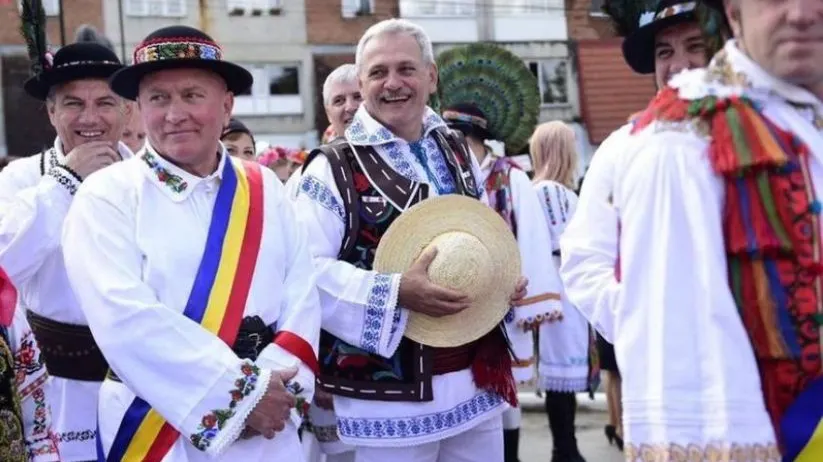 Dragnea votează DA la referendum. Se teme de posibilitatea legalizării căsătoriei om - animal