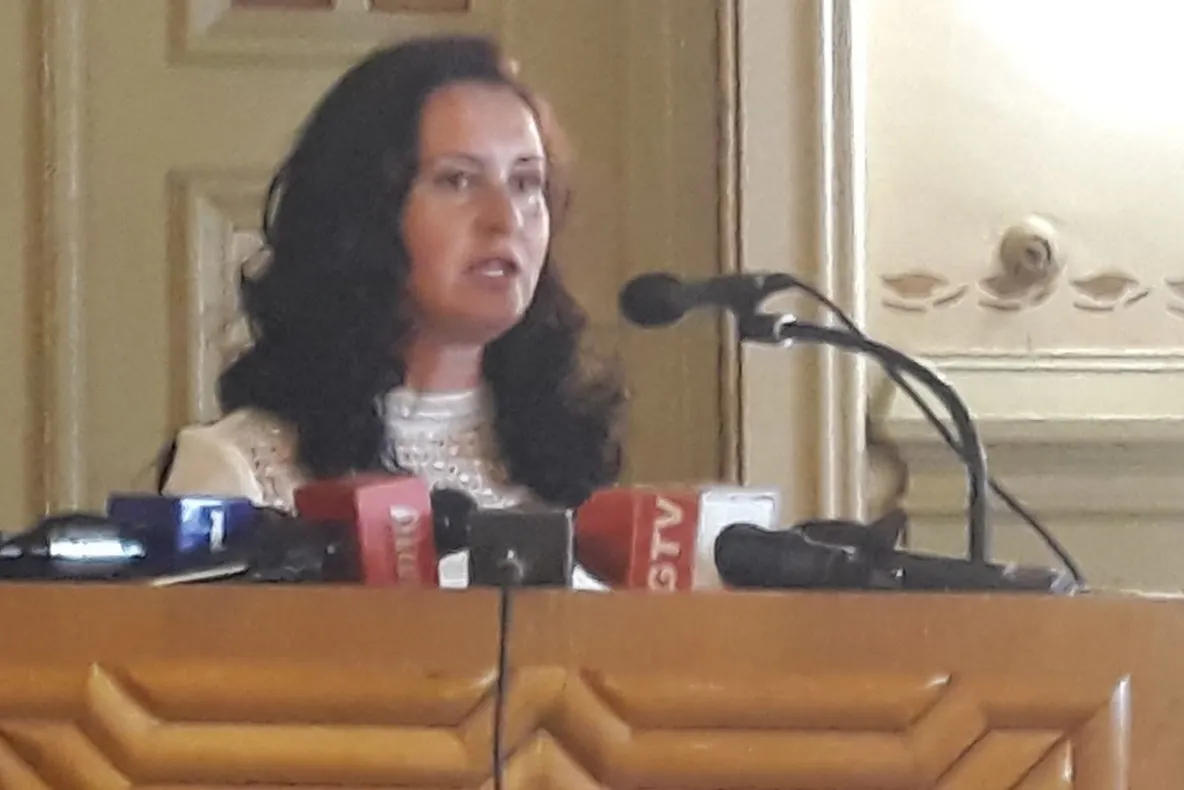 Intotero sare în apărarea Diasporei: Cine jignește românii de peste hotare să se informeze mai bine