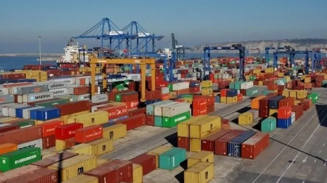 Deficitul comercial al României s-a accentuat
