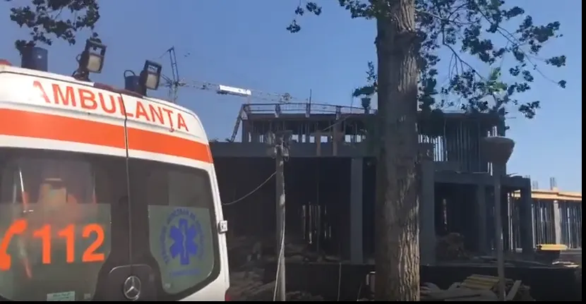 Tragedie la Olimp. A căzut de pe schelă și s-a înfipt într-un țăruș