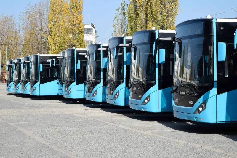 SCHIMBĂRI pe traseele mai multor autobuze, troleibuze și tramvaie din București, din 26 iunie. Linia 268 va fi desființată