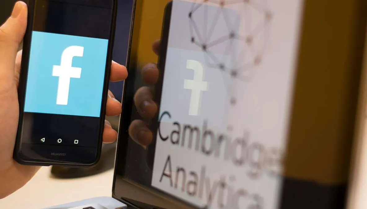 Facebook, amendată după scandalul Cambridge Analytica