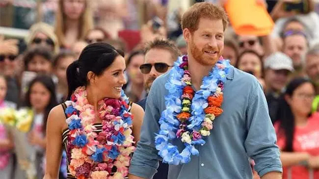 Cum au apărut Harry și Meghan pe o plajă din Australia