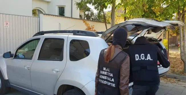 Acţiune de amploare a DNA, şef din Spitalul Militar, prins în flagrant