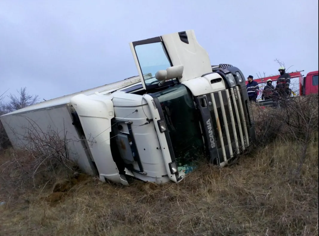 Pericol de explozie la Vaslui! Scurgeri de combustibil pe DN2F