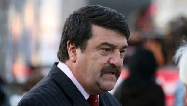 Toni Greblă îl sfidează pe Dragnea: "Nu mă interesează cine mă judecă"