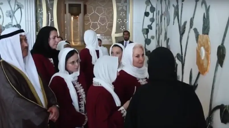 Viorica Dăncilă, apariţie de senzaţie în veşminte islamice