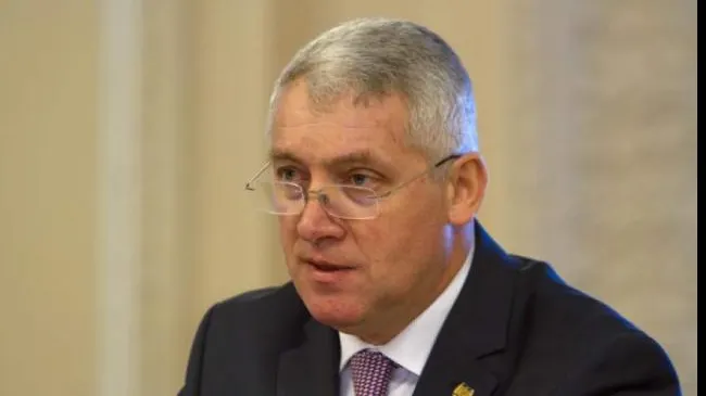 Dezvăluire uluitoare despre trecutul comunist al lui Adrian Ţuţuianu