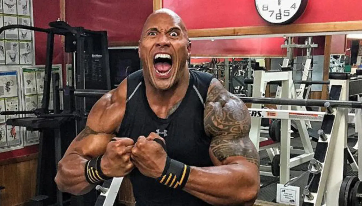The Rock Dwayne Johnson. Ce mănâncă atunci când nu ține dietă. E uluitor!