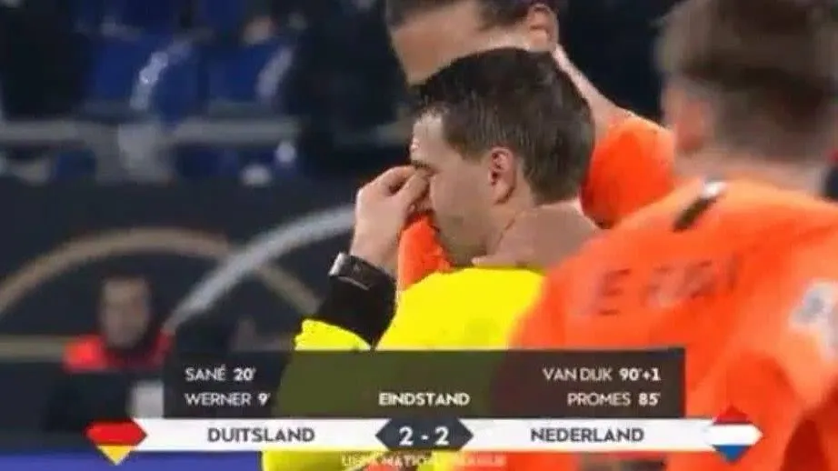 Tragedie pentru arbitrul român Hațegan. A aflat că i-a murit mama când conducea Germania–Olanda 2-2
