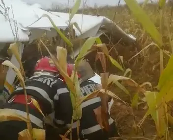 Un avion s-a prăbuşit în Argeş