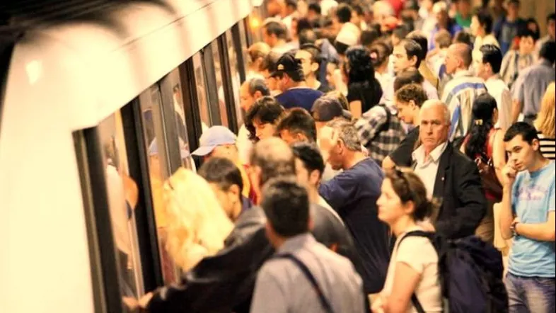 Care e salariul mediu net la Metrorex și cât câștigă șefii în prag de grevă 