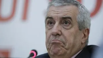 Tăriceanu vrea să fie decorat de Iohannis