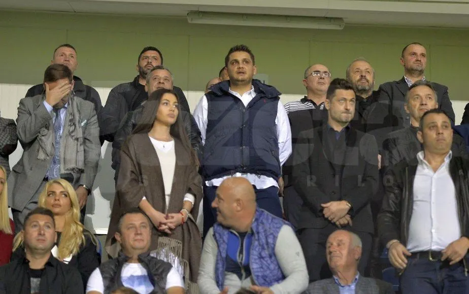 Bilete ”de lux” la meciul echipei lui Dragnea Jr. cu echipa Olguţei Vasilescu