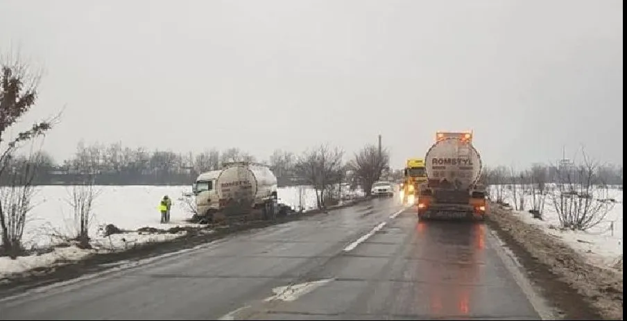 Șoferul unui autotren cisternă a făcut infarct la volan. Au urmat clipe de coșmar