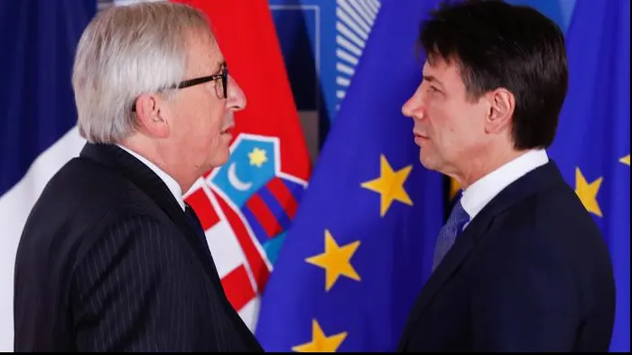 Guvernul Italiei dă înapoi în războiul cu UE