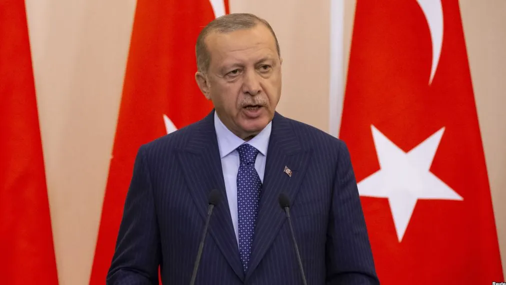 Erdogan continuă epurările. Două emisiuni TV, suspendate în Turcia în urma criticilor la adresa sa