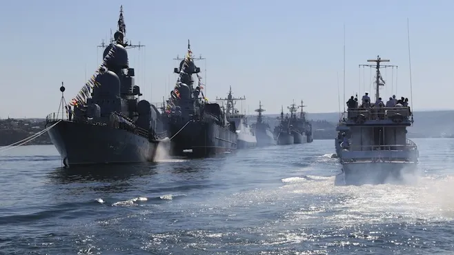 Tensiunile din Marea Neagră cresc. Manevre în forță ale navelor Rusiei 