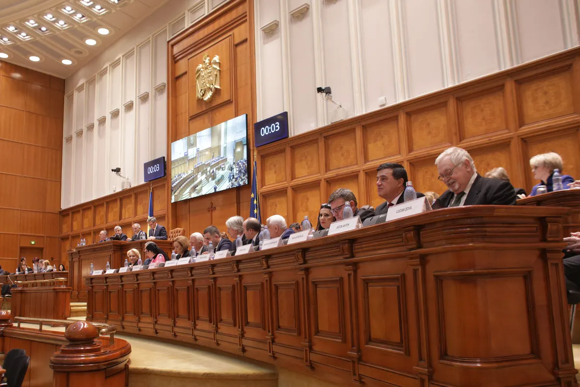 Parlamentarii PSD care au semnat moțiunea, supuși unor presiuni fantastice