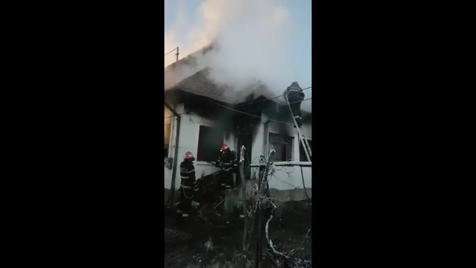 Octogenară carbonizată în locuință, la Câmpulung Muscel
