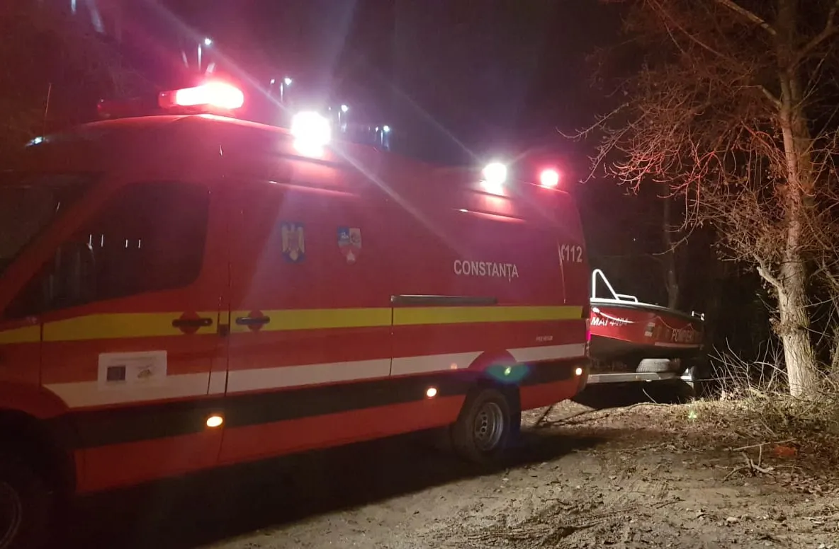 Alertă la Cernavodă. Un tânăr s-a aruncat în Dunăre de pe pod