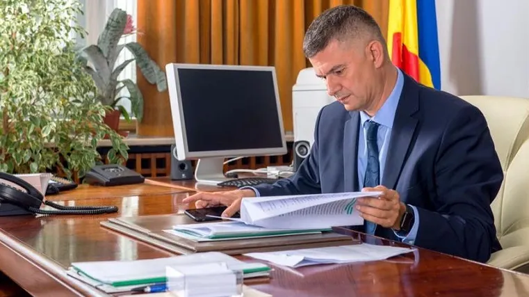 Deputatul PSD Valeriu Steriu propune scutirea jurnaliştilor de la plata impozitului pe venit