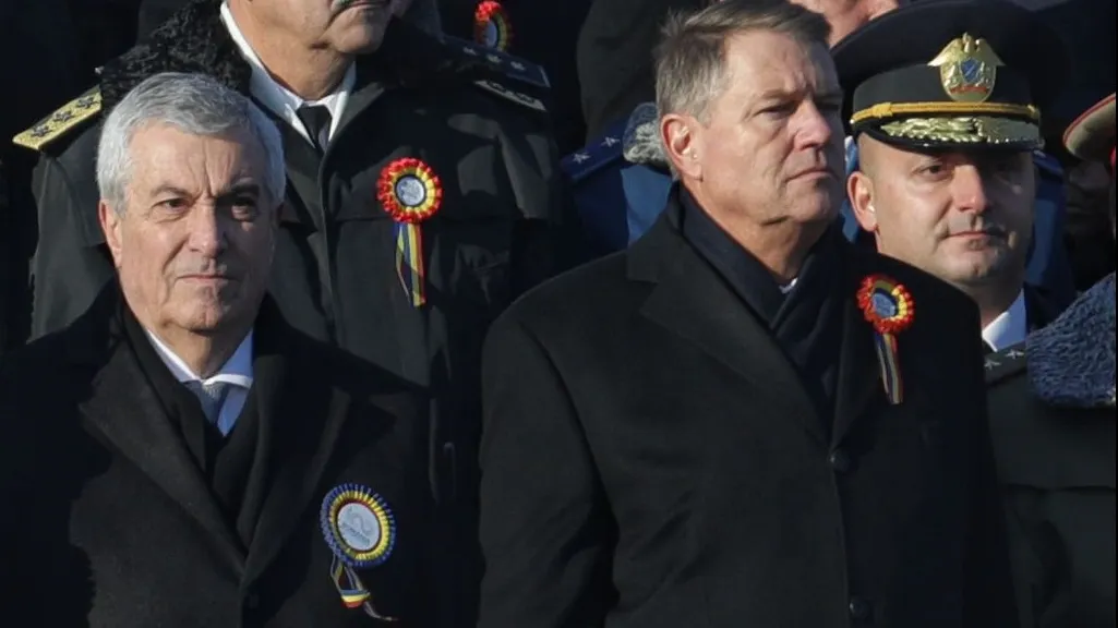 Tăriceanu, prezent la parada de la Arcul de Triumf: "Să depăşim ura şi dezbinarea"
