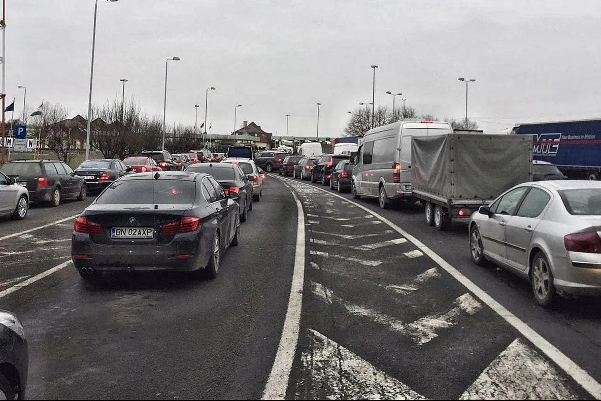 Vămile Petea și Urziceni, cele mai aglomerate din țară