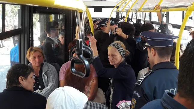Bolile CONTAGIOASE care circulă cu transportul în comun