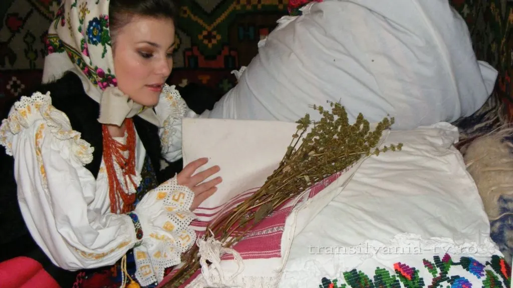 Boboteaza. Când trebuie să îşi pună fetele nemăritate busuioc sub pernă