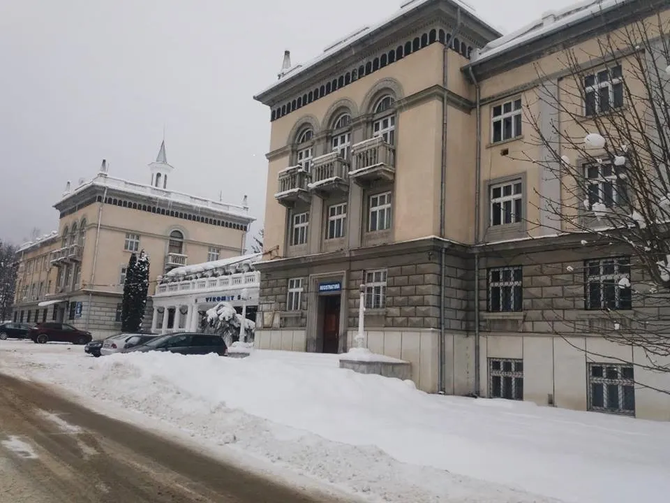 A fost perla chimiei românești, dar acum e o ruină