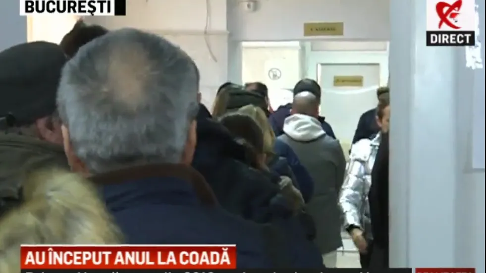 Cozi mari la ghișeele ANAF. De ce se îngrămădesc românii să-și plătească impozitele