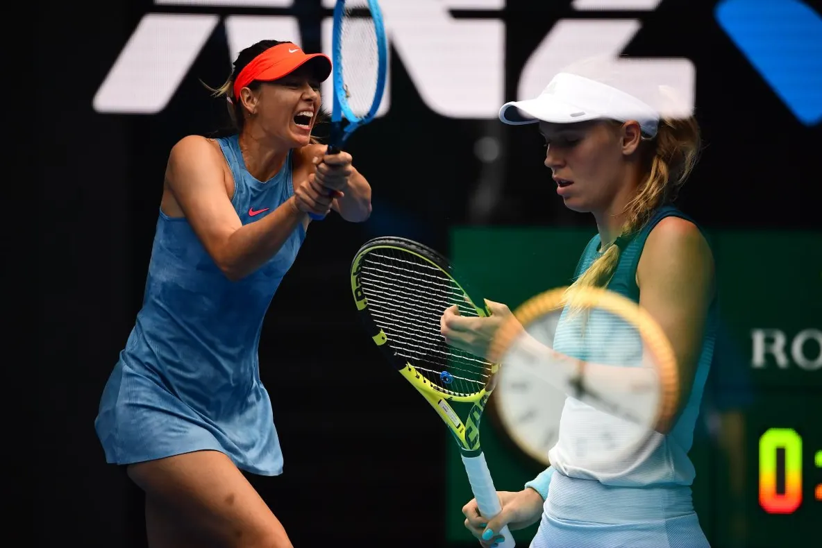 Caroline Wozniacki, eliminată de Sharapova la Australian Open. Prăbușire abruptă a danezei