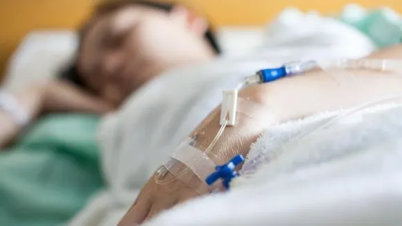 Primele simptome ale gripei: Mergi de urgență la medicul de familie!