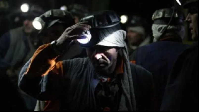 Protest în SUBTERAN, în Valea Jiului. Minerii cer plata urgentă a salariilor