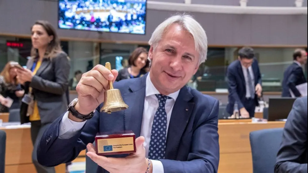 Teodorovici, acuzat de prestaţie slabă la Bruxelles. "A generat confuzie în rândul colegilor"