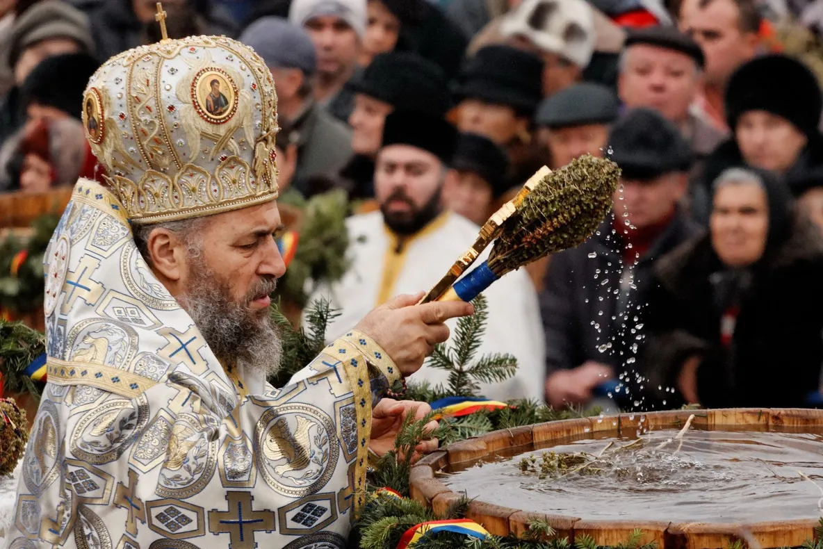 Sfințirea caselor de Bobotează. De ce este bine să primiți preotul. Puțini îi cunosc semnificația