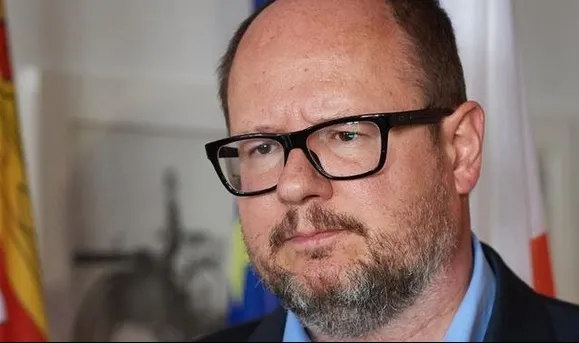 Doliu național în Polonia. Peste 45.000 de persoane l-au condus pe ultimul drum pe Pawel Adamowicz
