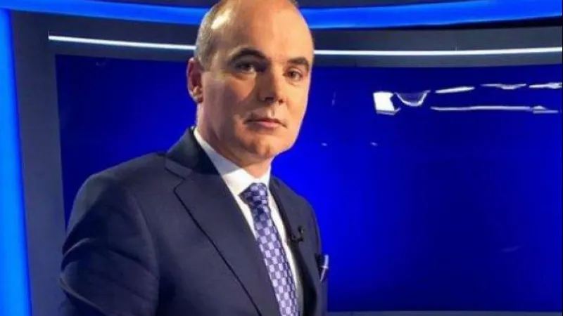 Rareş Bogdan, reacţie furibundă: "Cine dintre voi este fără păcat, să arunce primul cu piatra în ea"