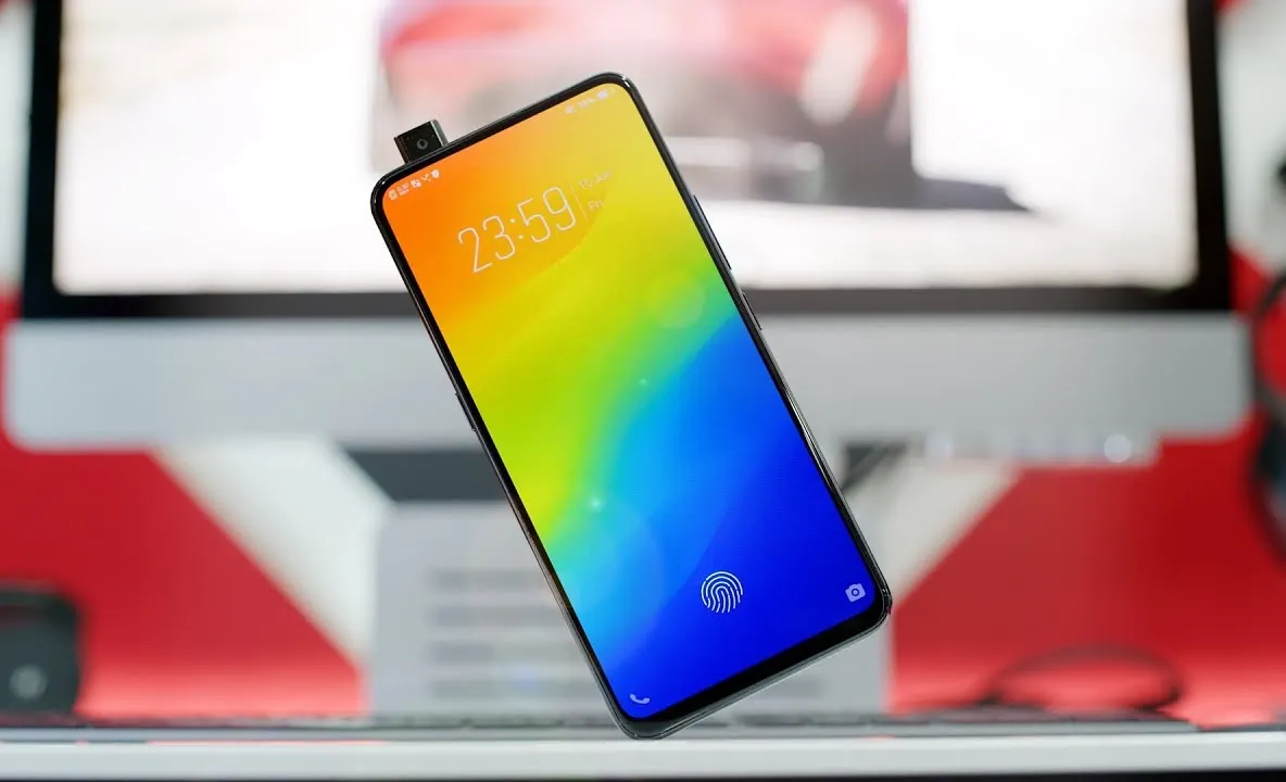 A fost lansat primul smartphone cu breton și fără butoane 