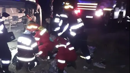 Tragedie. O tânără a murit după ce a rămas blocată sub mașină