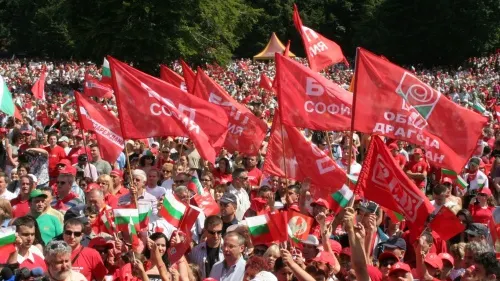 La bulgari se poate! Opoziția s-a retras din Parlament, iar Puterea a anulat o lege controversată