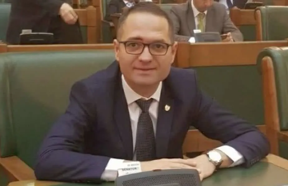 Ministrul Sporturilor, gafă de "gâgă", nu ştie cu cine lucrează (VIDEO) 