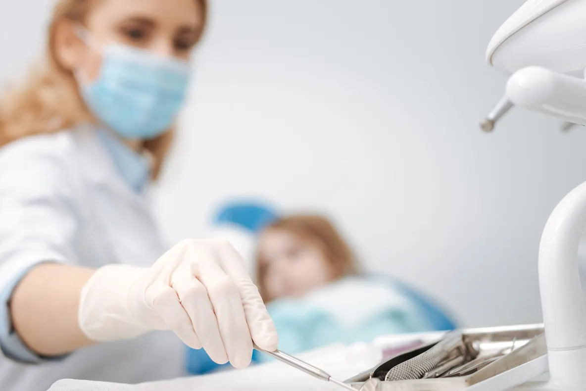 Românii nu sunt deloc "prieteni" cu dentistul